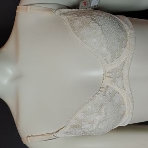 NWT Vtg Carnival 32C Ivory White Underwire Bra